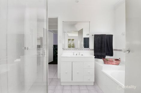 Property photo of 6 Tarawa Road Lethbridge Park NSW 2770