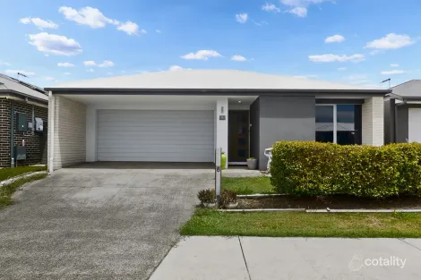 Property photo of 8 Dunstan Crescent Strathpine QLD 4500