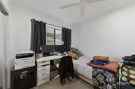 Property photo of 8 Dunstan Crescent Strathpine QLD 4500