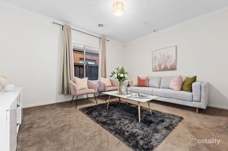 Property photo of 10 Westwood Boulevard Keysborough VIC 3173