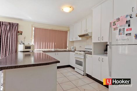 Property photo of 18 Hamrun Circuit Rooty Hill NSW 2766