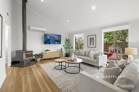 Property photo of 17 Justin Court Narre Warren VIC 3805