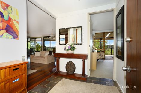 Property photo of 11 Dubbo Court Helensvale QLD 4212