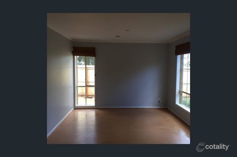 Property photo of 22 Phoenix Court Roxburgh Park VIC 3064