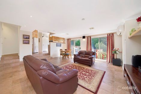 Property photo of 8 Turner Place Jerrabomberra NSW 2619