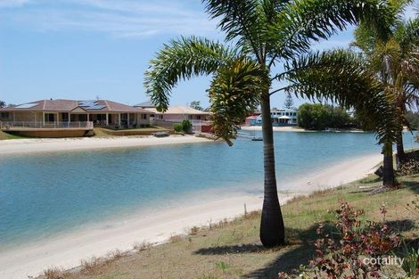 Property photo of 25 Shearwater Parade Tweed Heads NSW 2485