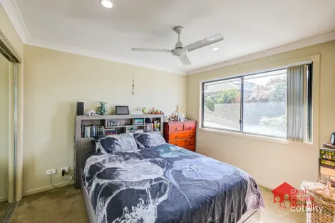 Property photo of 3/8 Seashell Avenue Coomera QLD 4209