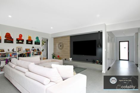 Property photo of 10 Martin Close Yass NSW 2582