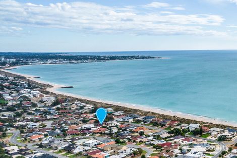 Property photo of 15 Watersun Drive Silver Sands WA 6210
