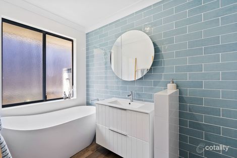 Property photo of 15 Marloo Lane Quinns Rocks WA 6030