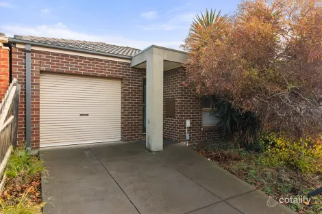 Property photo of 1/39 Springleaf Road Tarneit VIC 3029