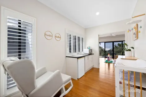 Property photo of 3 Coral Cove Court Blacks Beach QLD 4740