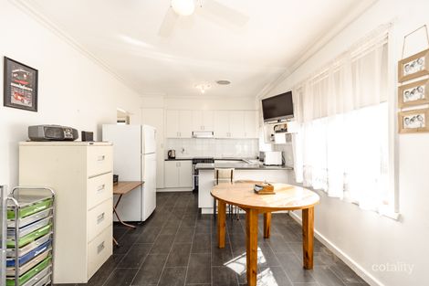 Property photo of 8 Lauer Crescent Nyah West VIC 3595