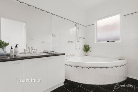 Property photo of 27 Olive Street Caulfield South VIC 3162