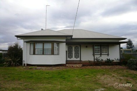 62 Molyneaux St, Warracknabeal, VIC 3393