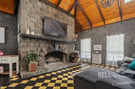 Property photo of 17 Oxford Downs Road Macclesfield VIC 3782