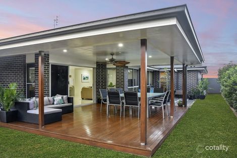 Property photo of 22 Brimblecombe Drive Middle Ridge QLD 4350