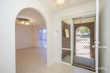Property photo of 53 Ypres Road Camillo WA 6111