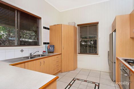 Property photo of 275 Wynnum Road Norman Park QLD 4170