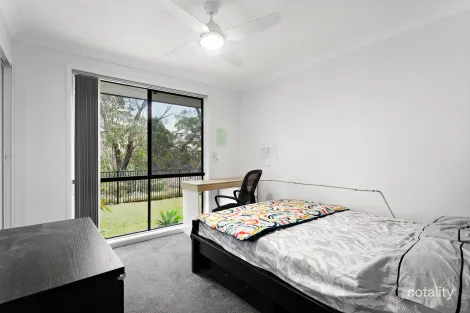 Property photo of 71 Oxley Drive Mount Colah NSW 2079