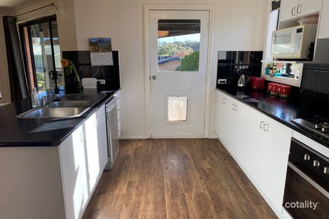 Property photo of 21 Regency Place Kennington VIC 3550