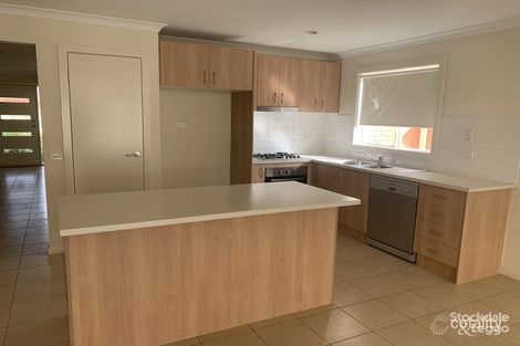 Property photo of 5 Savoy Nook Shepparton VIC 3630