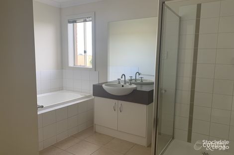 Property photo of 5 Savoy Nook Shepparton VIC 3630