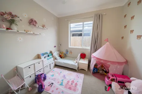 Property photo of 35 Tambor Crescent Pallara QLD 4110