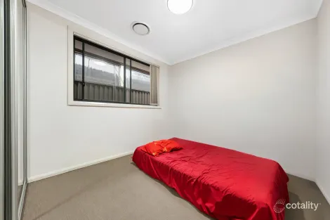 Property photo of 52 Rodeo Drive Green Valley NSW 2168