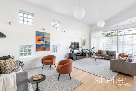 Property photo of 30 Lithgow Street Glen Iris VIC 3146