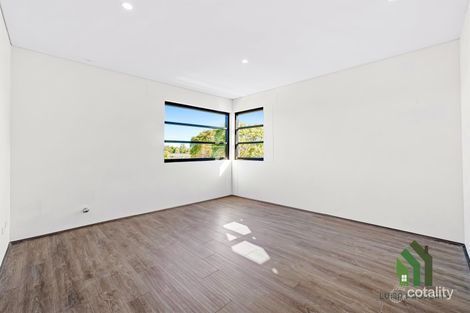 Property photo of 1/3 Hampstead Road Homebush West NSW 2140