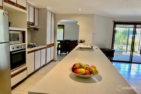 Property photo of 15 Wallen Place Wynnum West QLD 4178