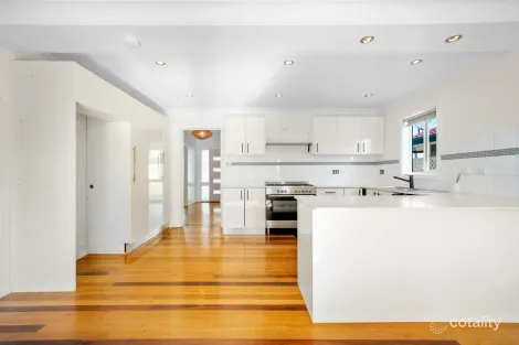 Property photo of 5 Gregory Avenue Oxley Park NSW 2760