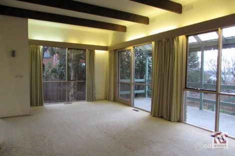Property photo of 28 Springvale Road Glen Waverley VIC 3150