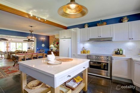 Property photo of 7 Gwen Close Emerald Beach NSW 2456