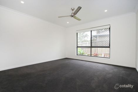 Property photo of 15 Chatswood Court Deebing Heights QLD 4306