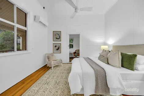 Property photo of 15 Briggs Road Ipswich QLD 4305