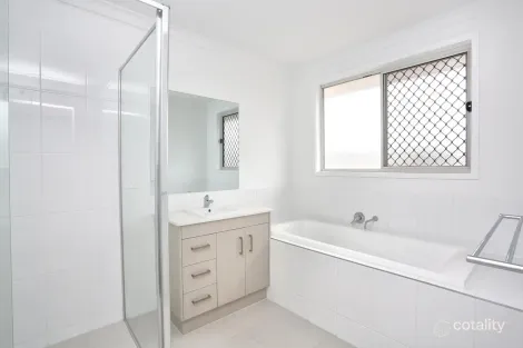 Property photo of 30 Eloise Circuit Officer VIC 3809