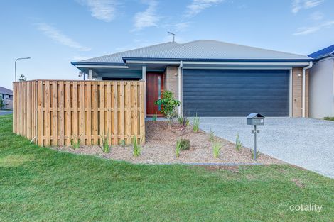 1/2 Haystack Cl, Park Ridge, QLD 4125