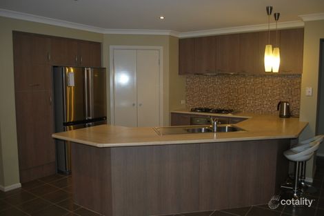 Property photo of 8 Hemlock Crescent Point Cook VIC 3030