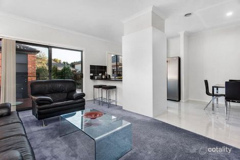 Property photo of 30 Walhalla Drive Eynesbury VIC 3338