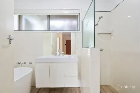 Property photo of 257 Reddall Parade Mount Warrigal NSW 2528