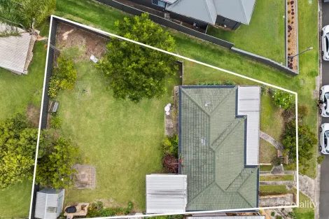 Property photo of 257 Reddall Parade Mount Warrigal NSW 2528