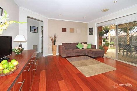 Property photo of 2 Parnell Court Roxburgh Park VIC 3064