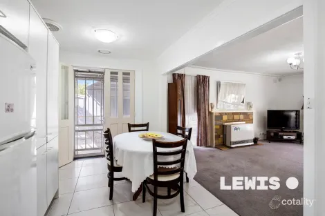 Property photo of 12 Johnson Drive Glen Waverley VIC 3150