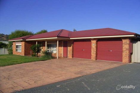 13 Falcon Cct, West Wodonga, VIC 3690