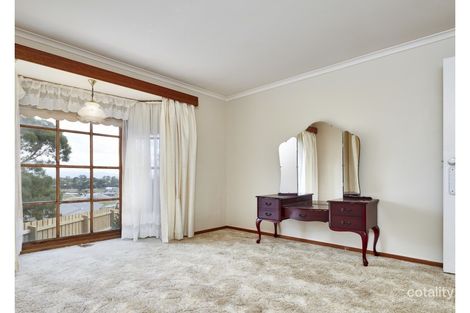 Property photo of 72 McNeilly Road Drouin VIC 3818