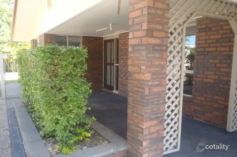 Property photo of 11 Eubar Place Emerald QLD 4720