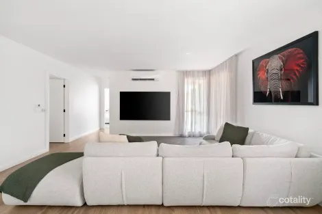 Property photo of 9 Acacia Close Sunshine West VIC 3020