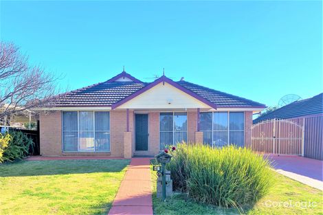 Property photo of 10 Oaktree Grove Prospect NSW 2148